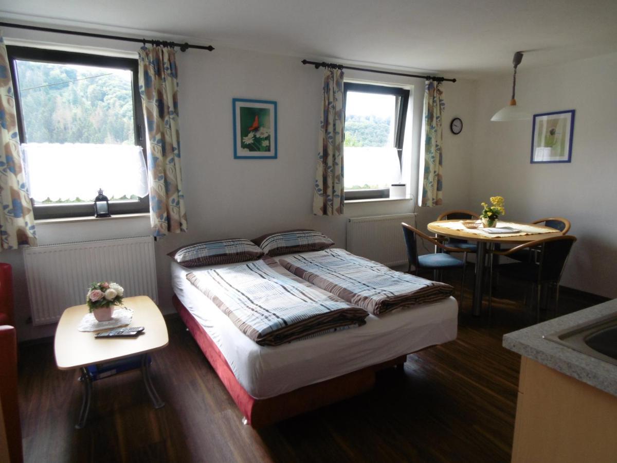Ferienwohnung Schaefer Waldbreitbach المظهر الخارجي الصورة